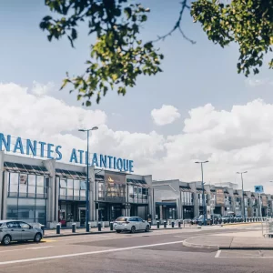 Transfert aéroport avec votre chauffeur privé à Nantes | Le Transporteur Nantais